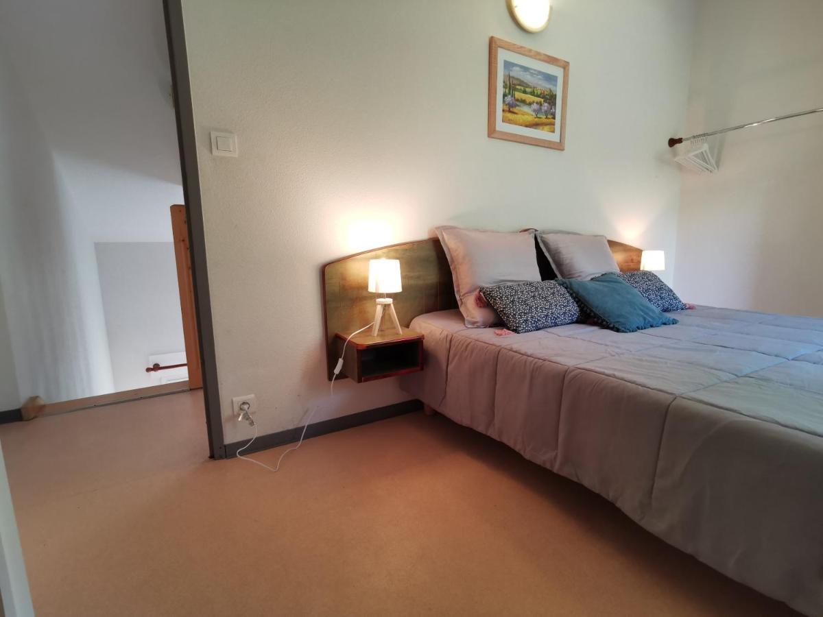 Au 11 T3 Duplex, Village Vacances, Piscines, Parking Saint Geniez d'Olt Bagian luar foto