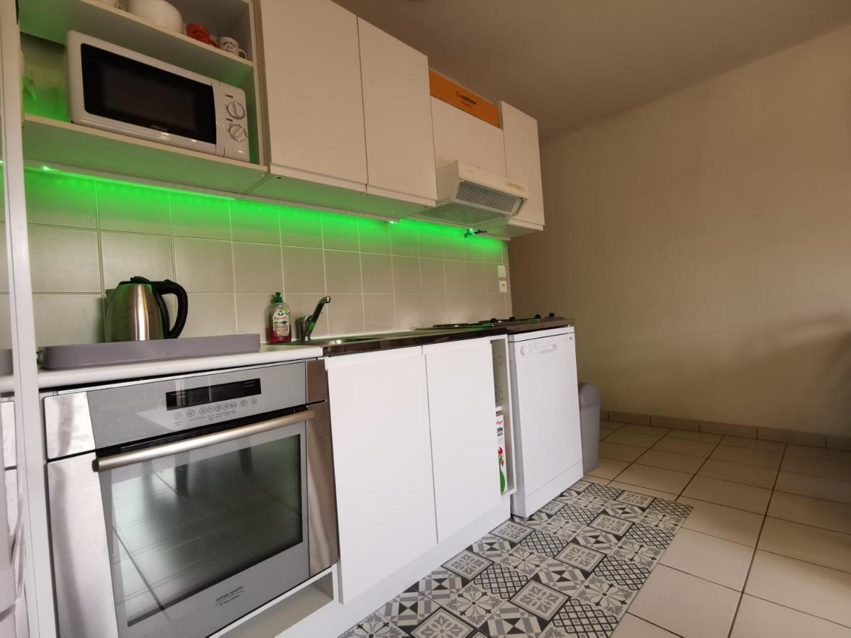 Au 11 T3 Duplex, Village Vacances, Piscines, Parking Saint Geniez d'Olt Bagian luar foto