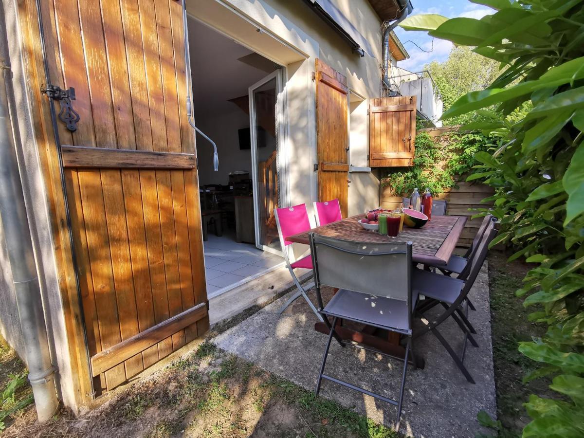 Au 11 T3 Duplex, Village Vacances, Piscines, Parking Saint Geniez d'Olt Bagian luar foto